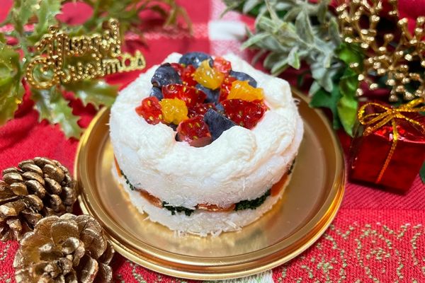 愛犬が喜ぶ！クリスマスケーキ手作りレシピ【タラのホワイトケーキ】